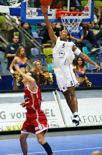 Sky action 83